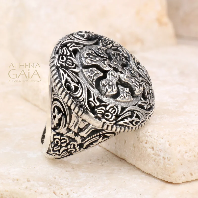 Adjustable Ring Sizes for Women's Rings in Stainless SteelAeraki Cross Ring
